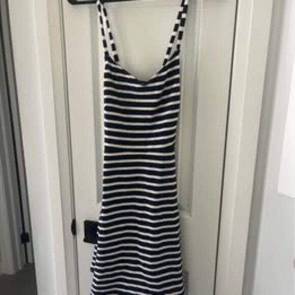 Old Navy Dresses & Skirts - Blue & White Striped Summer Dress